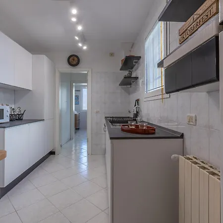 Saragozza Modern Lägenhet *